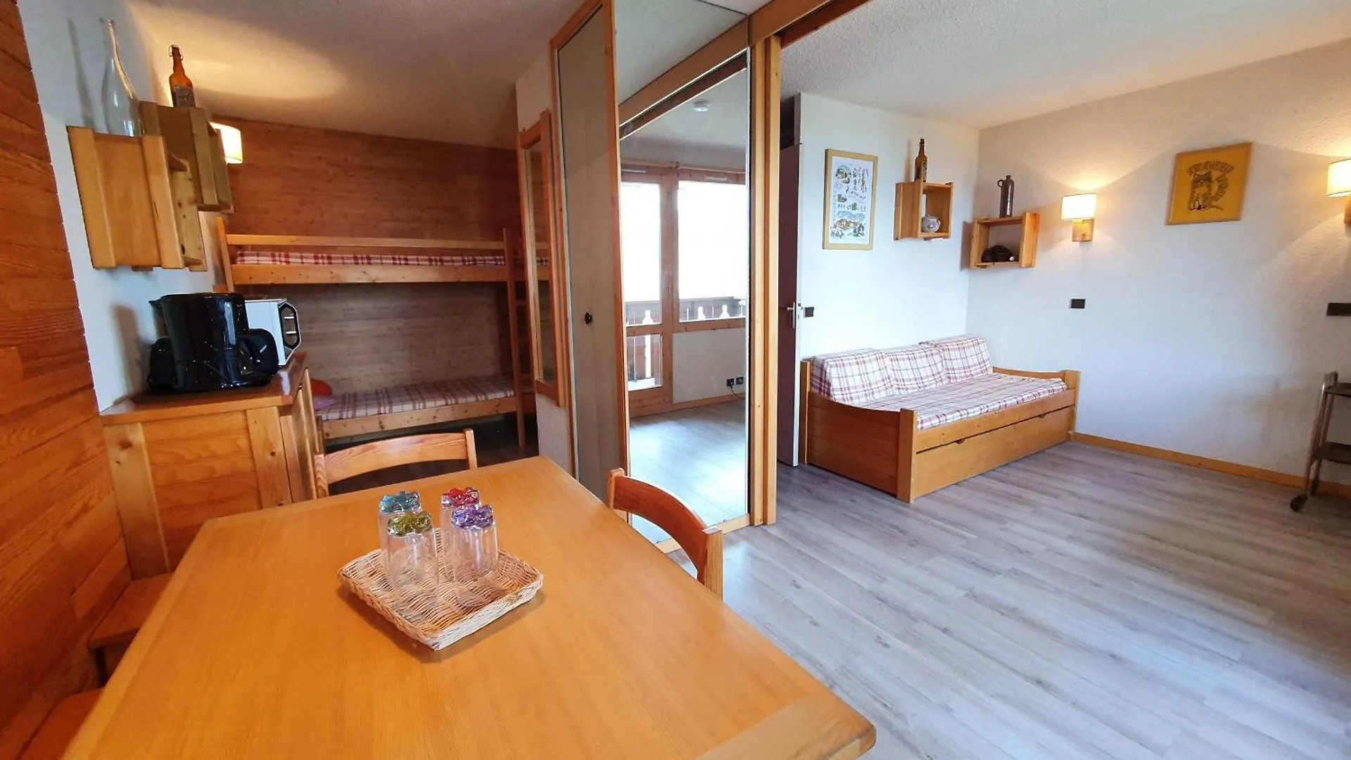Studio Divisible 4 Pers. - Balcon, Animaux Admis, Pied Des Pistes, Proches Commerces - Fr-1-353-74 La Plagne