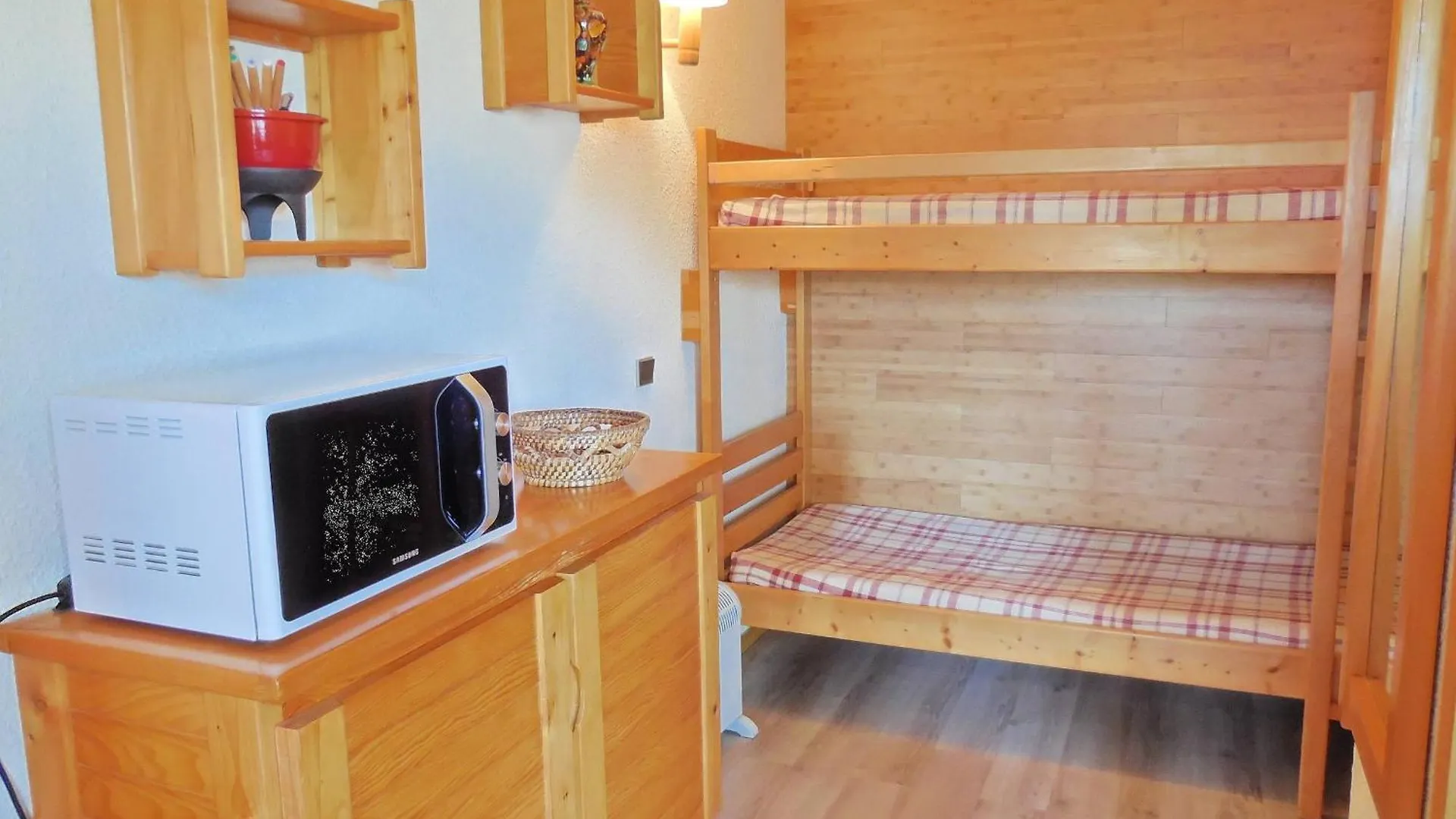 Studio Divisible 4 Pers. - Balcon, Animaux Admis, Pied Des Pistes, Proches Commerces - Fr-1-353-74 La Plagne